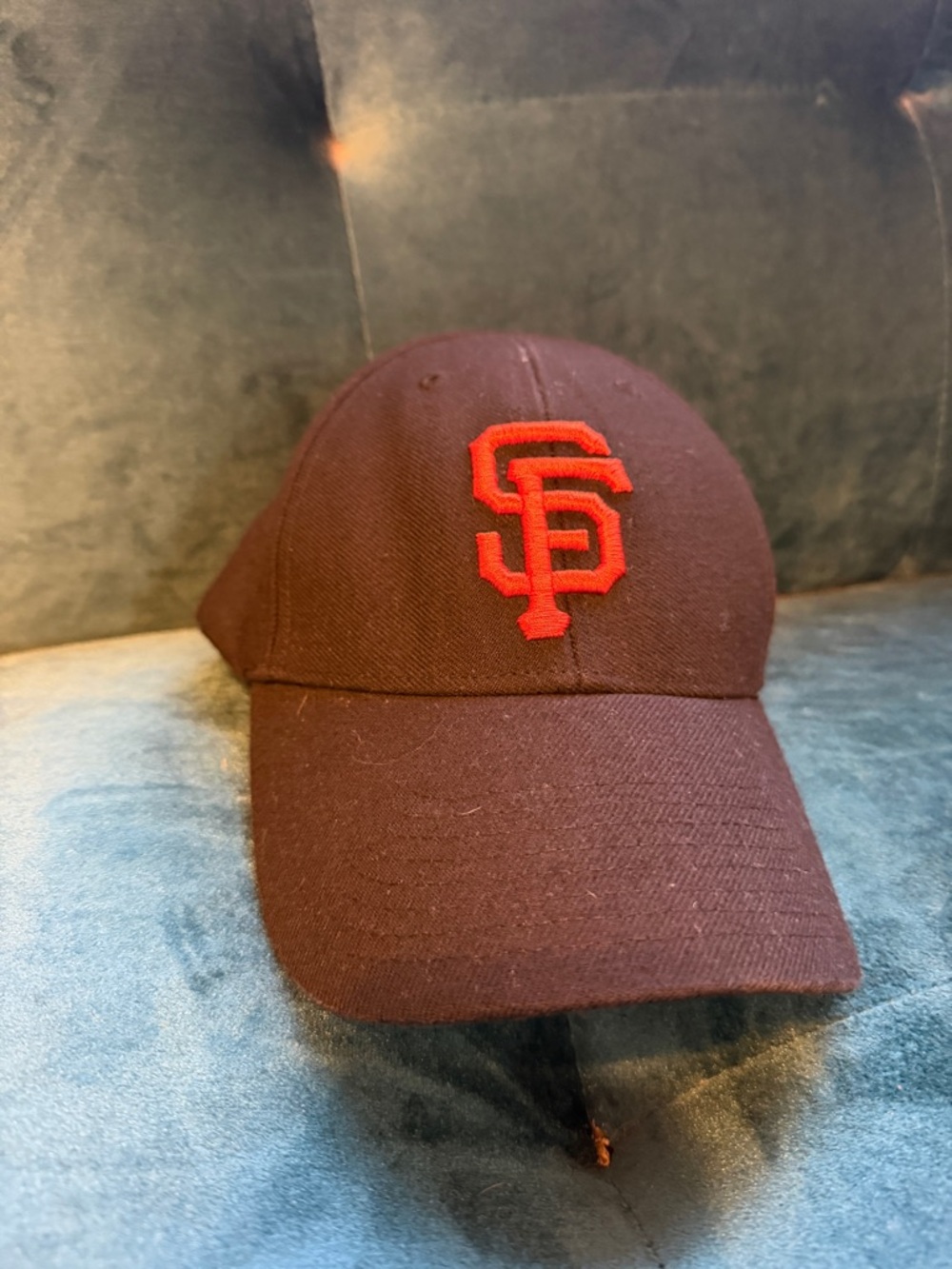 San Francisco Giants Black Baseball Cap with Orange Logo